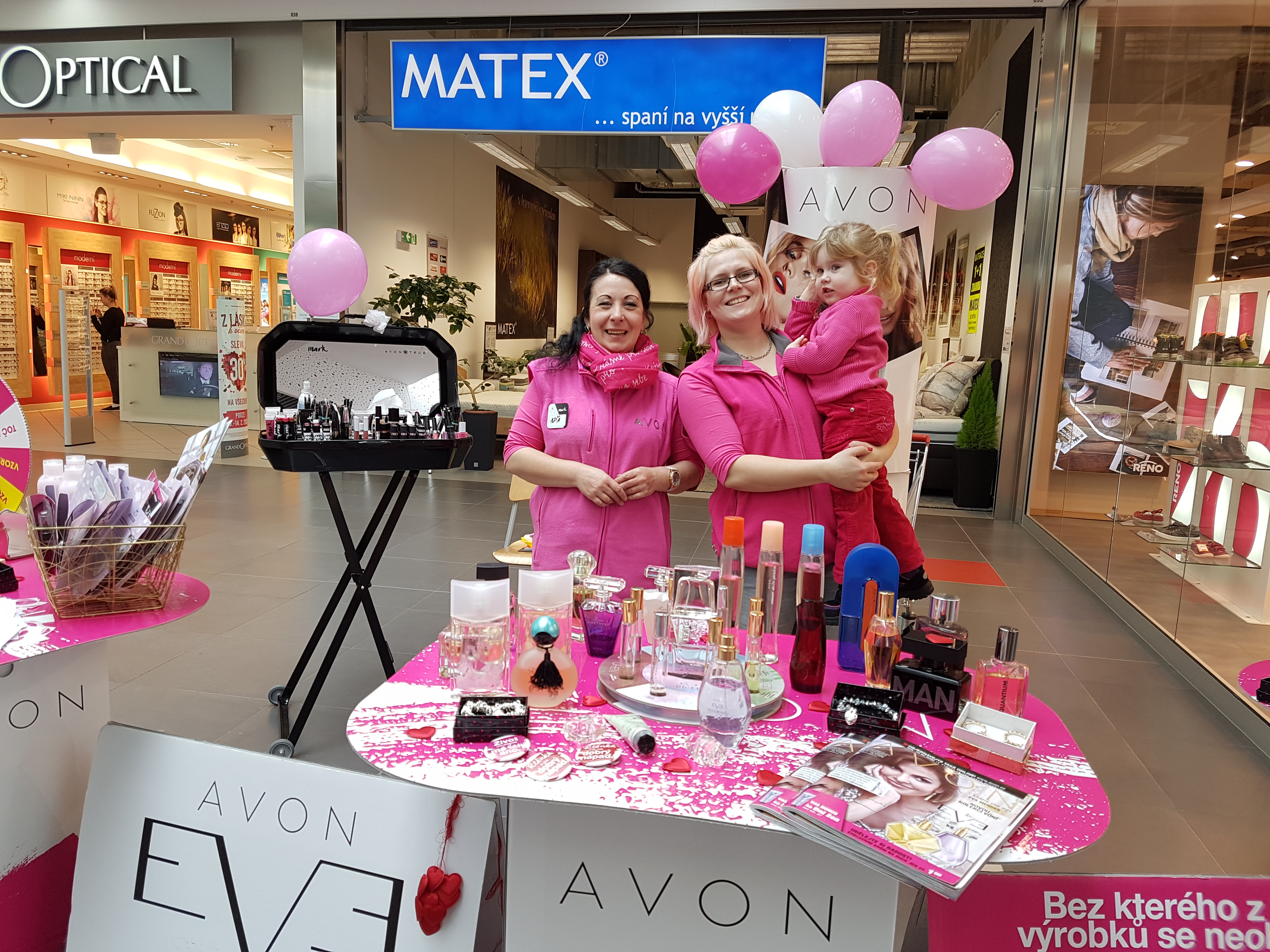 Avon tým